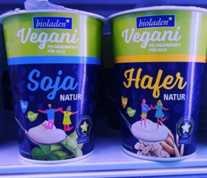 Unser veganes Sortiment bekommt Verstärkung. Unter der neuen Marke „bioladen* Vegani“ führen wir jetzt neue…